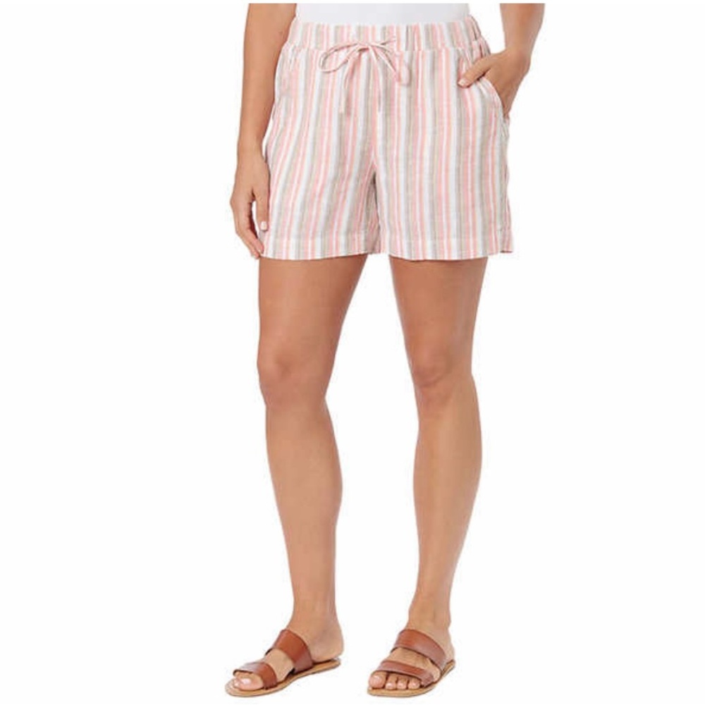Linen shorts with pockets. New, never worn.